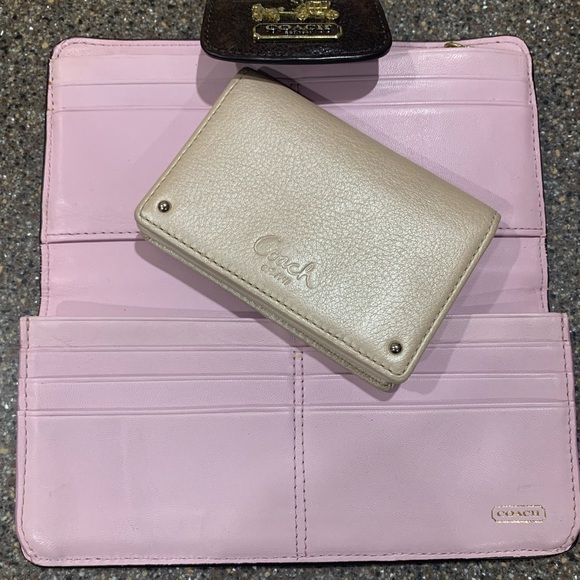 EUC Coach wallet and card holder, beautiful set - Picture 2 of 16